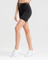 Hold Cycling Shorts | Black WOMEN'S BEST